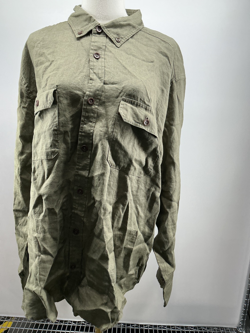 100% European Linen Utility Shirt